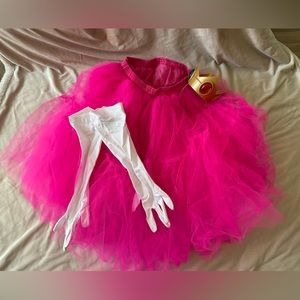 Women’s Halloween costume super Mario brothers princess peach